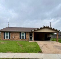 4720 Longstreet Pl in Bossier City, LA - Building Photo