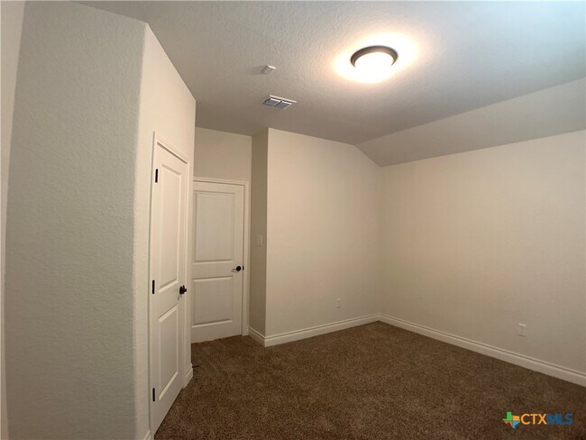 property at 318 Untermaier St