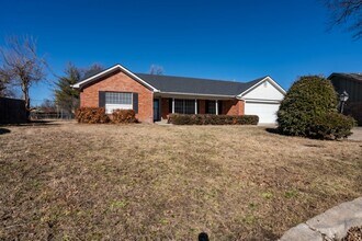 9103 E 38th Pl in Tulsa, OK - Building Photo - Building Photo
