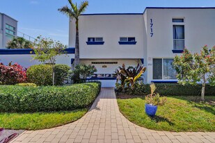1717 N Riverside Dr in Pompano Beach, FL - Building Photo