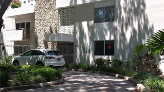 1235 Mariposa Ave in Coral Gables, FL - Building Photo
