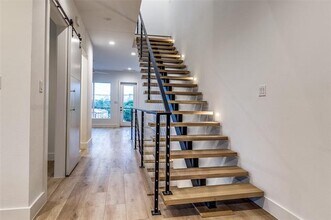 2315 Hawthorne Ave in Dallas, TX - Building Photo - Building Photo