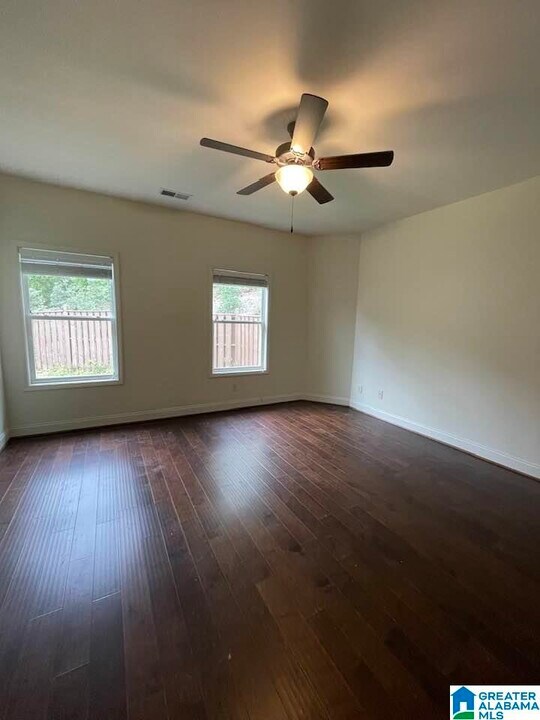 4005 Lennox Rd in Hoover, AL - Building Photo