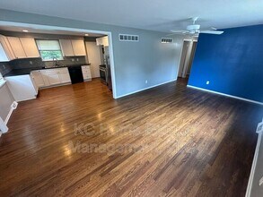 6931 N Pennsylvania Ave in Kansas City, MO - Building Photo - Building Photo