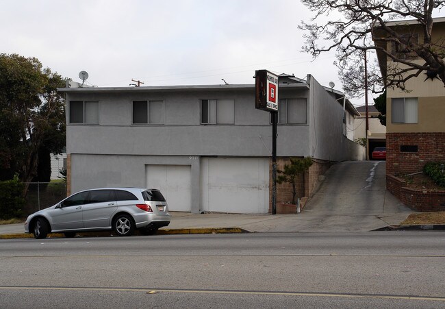 910-914 Centinela Ave in Inglewood, CA - Building Photo - Building Photo