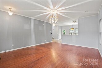 1548 Logan Patrick Court in Gastonia, NC - Foto de edificio - Building Photo