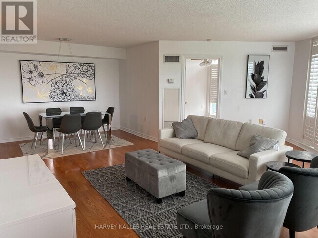 3830-3830 Bathurst St in Toronto, ON - Building Photo - Building Photo