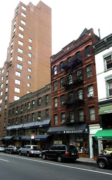 1202 Lexington Ave in New York, NY - Foto de edificio