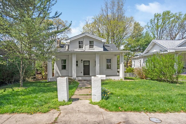 property at 2414 Crest Rd
