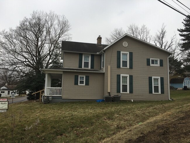 property at 595-597 Zanesville Ave