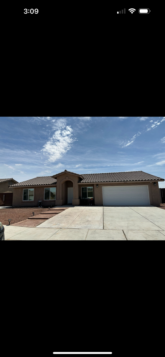 7679 E 42nd Ln in Yuma, AZ - Foto de edificio - Building Photo