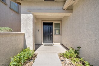 5443 Bristol Bend Ct in Las Vegas, NV - Building Photo - Building Photo
