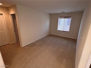 6448 Albina Creek St in Las Vegas, NV - Building Photo - Building Photo