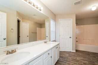 1911 NE 19th Ave in Cape Coral, FL - Building Photo - Building Photo