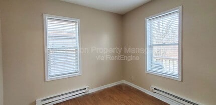 839 N Broadway St in Joliet, IL - Foto de edificio - Building Photo