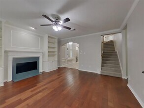 7302 Emerald Glen Dr in Sugar Land, TX - Building Photo - Building Photo