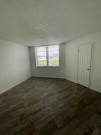 211 Lake Pointe Dr, Unit 202 photo'