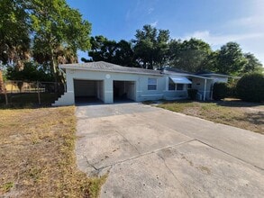 2491 14th Ave S in St. Petersburg, FL - Building Photo - Building Photo