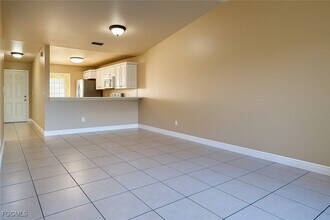 4137 Skyline Blvd in Cape Coral, FL - Foto de edificio - Building Photo