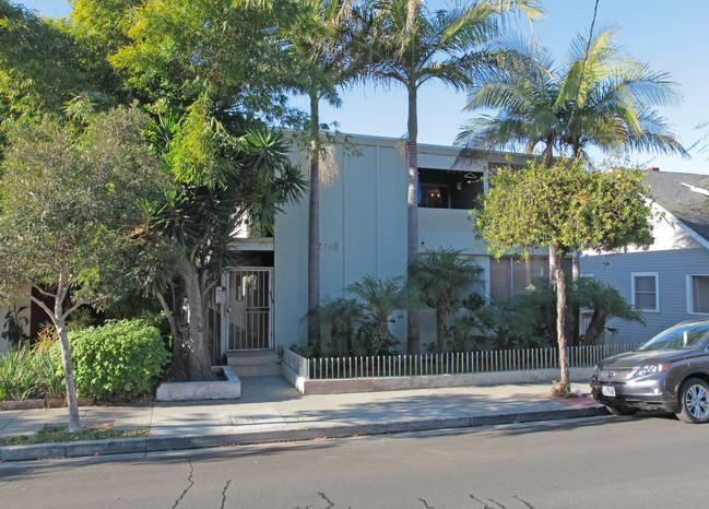 2708 3rd St in Santa Monica, CA - Building Photo - Building Photo