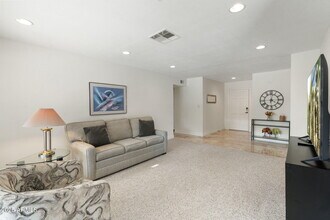 15430 N 51st Pl in Scottsdale, AZ - Building Photo - Building Photo
