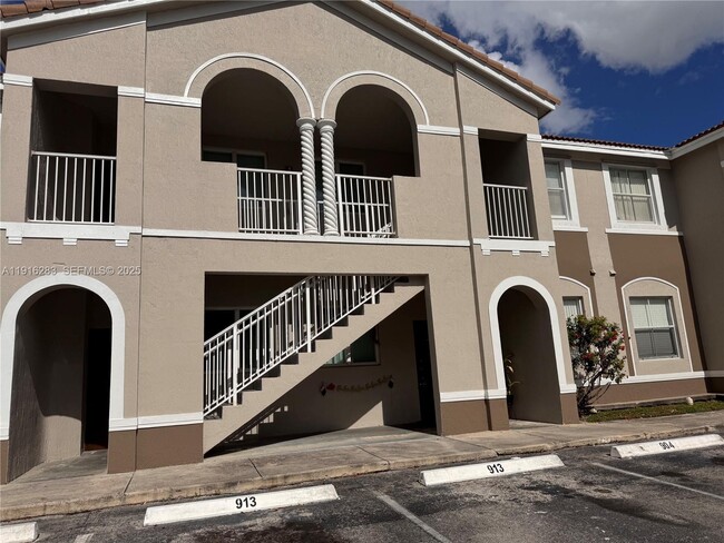 1663 SE 29th St in Homestead, FL - Building Photo - Building Photo