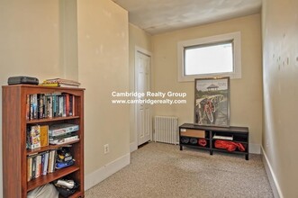 15 Princeton St, Unit 1 in Medford, MA - Building Photo - Building Photo