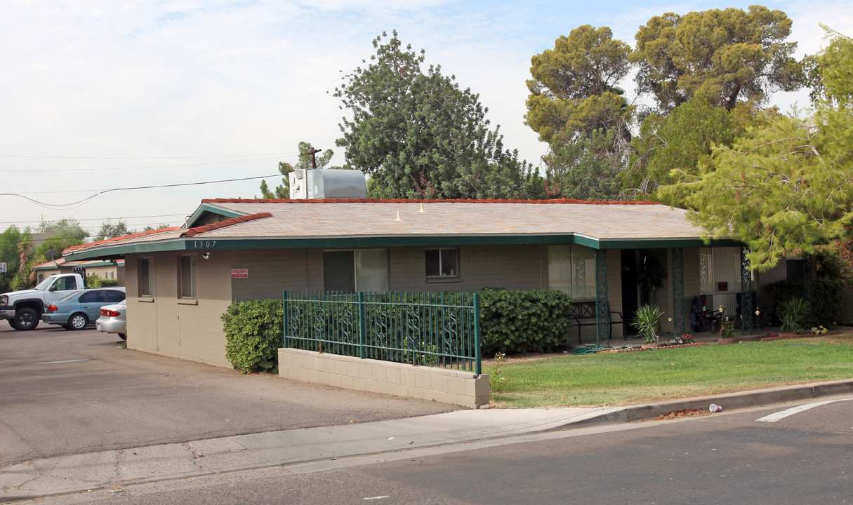 1307 E Colter St in Phoenix, AZ - Building Photo