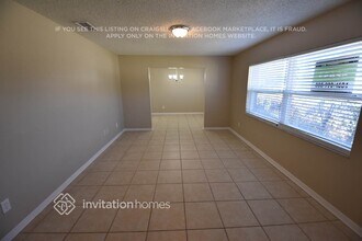 112 Cottesmore Cir W in Longwood, FL - Foto de edificio - Building Photo