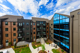 Randee Rogers in Nashville, TN - Foto de edificio - Building Photo