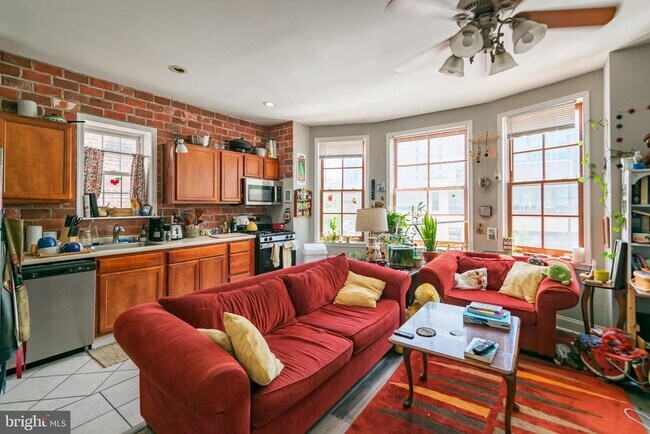 property at 2125 Spring Garden St