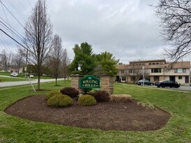 301 Cheyenne Rd in Lafayette, NJ - Building Photo