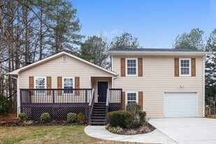 3455 Stallion Ct in Powder Springs, GA - Building Photo