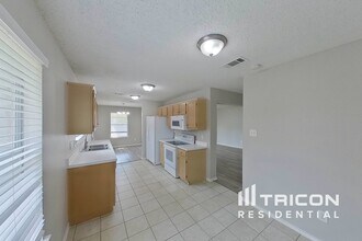 4229 Estes Park Cir in Haltom City, TX - Building Photo - Building Photo