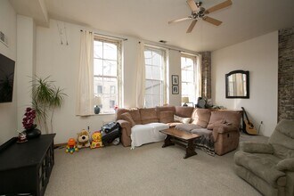 114 Arch St in Philadelphia, PA - Building Photo - Building Photo