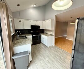 34 Nature View Trail in Bethel, CT - Building Photo - Building Photo