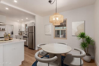 1821 W Roma Ave in Phoenix, AZ - Building Photo - Building Photo