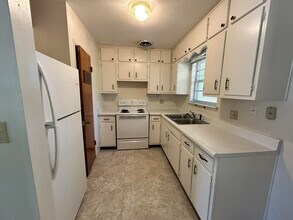 205 Powell Dr in Crestview, FL - Building Photo - Building Photo