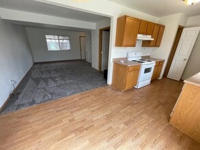 425 W Shore Dr in Belgrade, MT - Building Photo - Building Photo