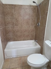 1102 L St in Bakersfield, CA - Building Photo - Building Photo