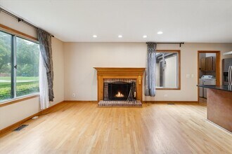 1410 Fairfax Ln in Buffalo Grove, IL - Building Photo - Building Photo