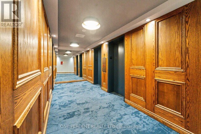 500 Ave. Laurier in Ottawa, ON - Building Photo - Building Photo