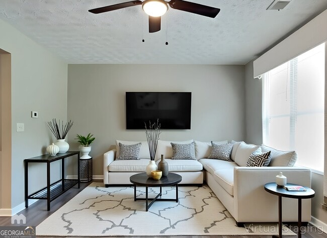 1998 Grove Way in Hampton, GA - Building Photo - Building Photo