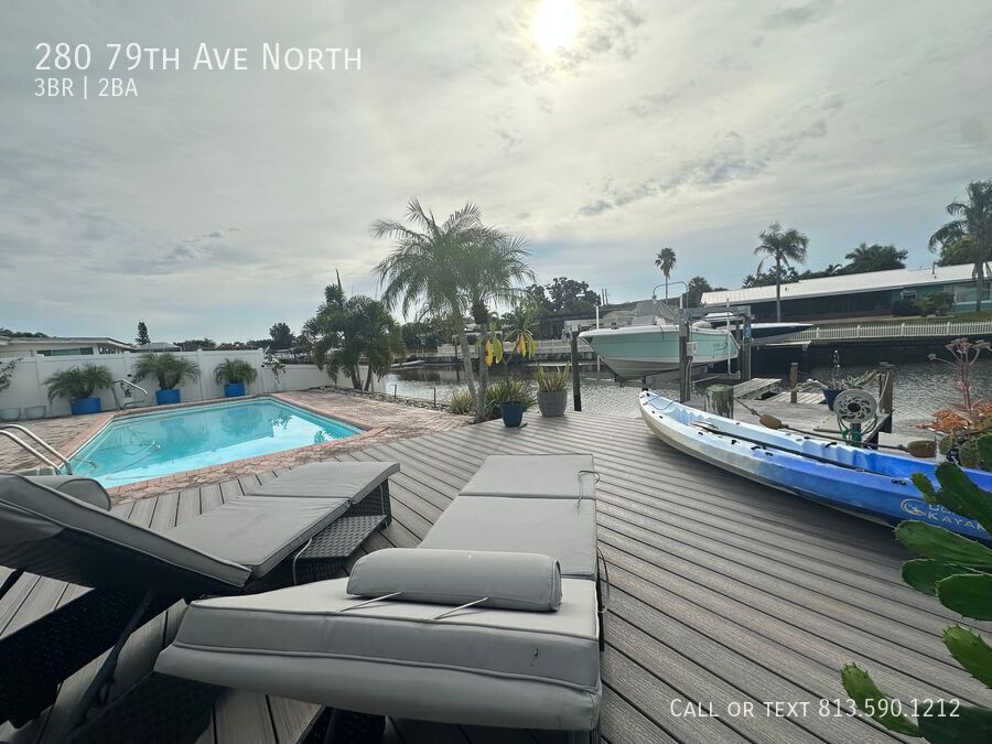 280 79th Ave N in St. Petersburg, FL - Building Photo