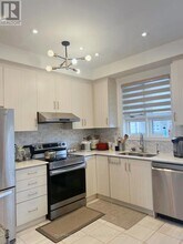 32 Chicago Ln in Markham, ON - Building Photo - Building Photo