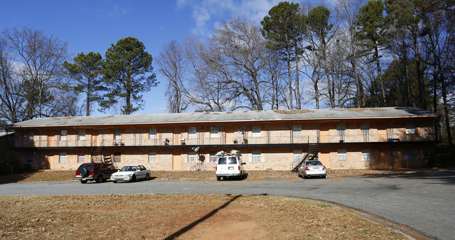 Shallowford Pines in Chamblee, GA - Foto de edificio - Building Photo