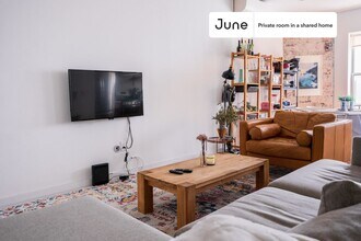 Room in Shared 2 bed/2 bath home in Brooklyn, NY - Building Photo - Building Photo