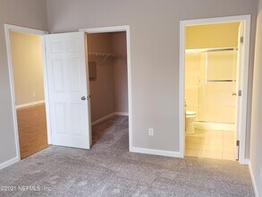 7057 Snowy Canyon Dr in Jacksonville, FL - Building Photo - Building Photo