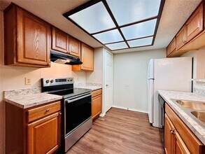 9304 Kempler Dr in Austin, TX - Foto de edificio - Building Photo