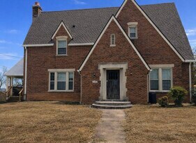 1606 Laurel Ave in Knoxville, TN - Building Photo